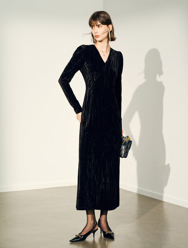 Black Velvet V-Neck Long Sleeve Maxi Dress