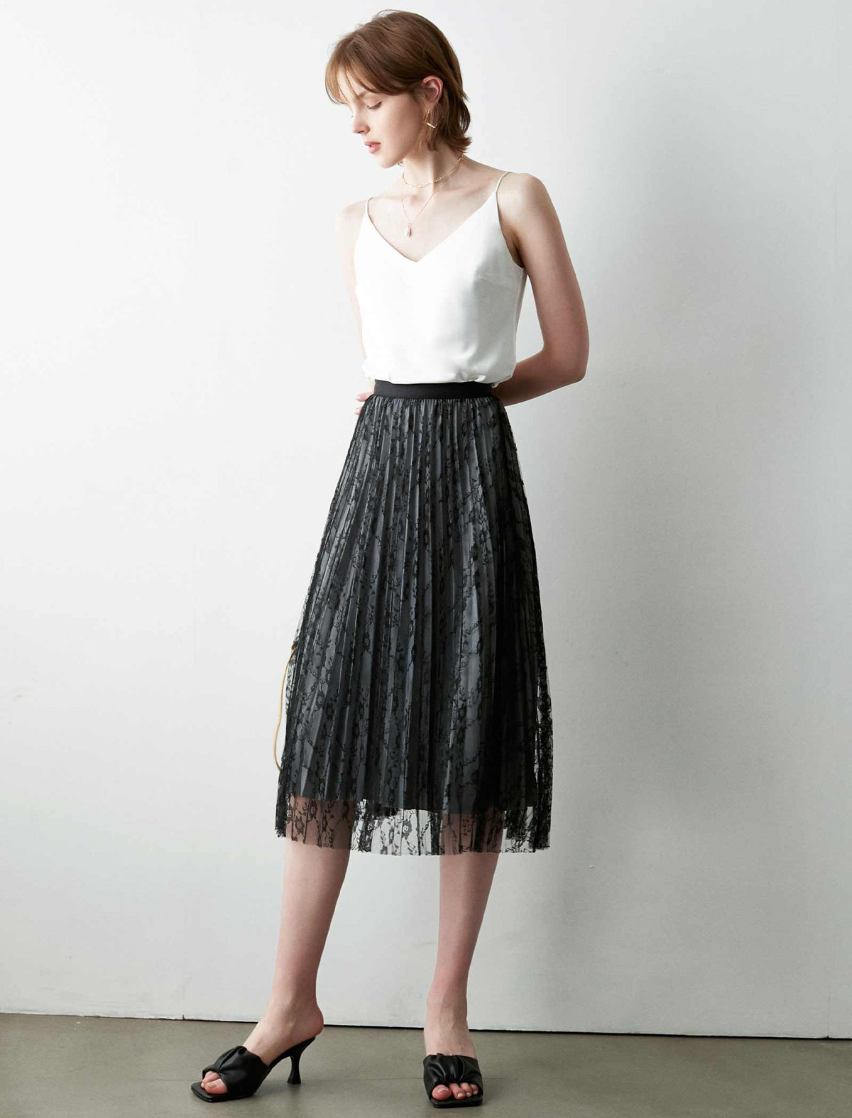 Elegant Lace Pleated A-Line Skirt
