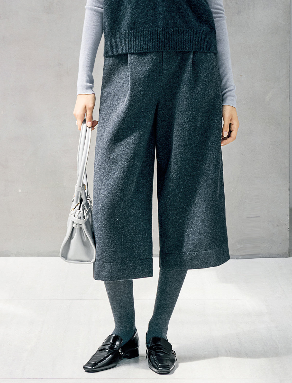 Double-Pleat Cuffed Cropped Wide-Leg Pants