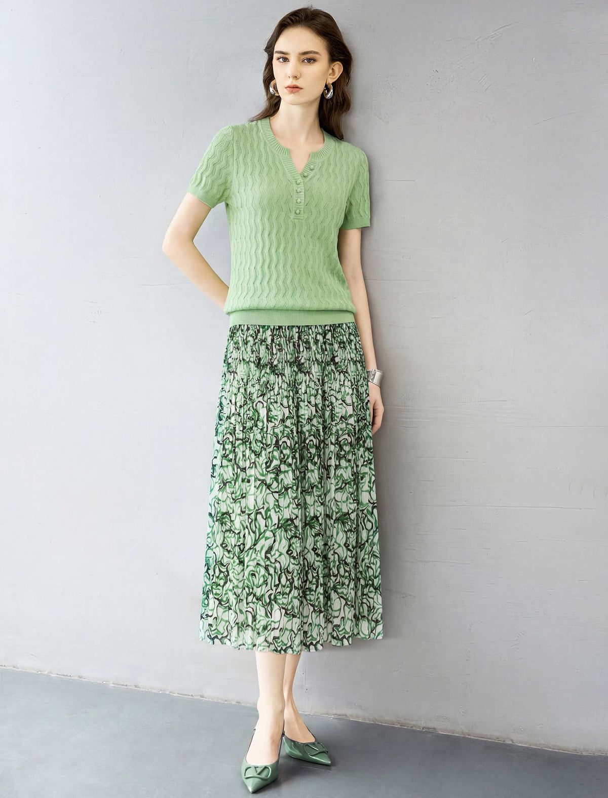 Green Abstract Print Pleated Midi Skirt