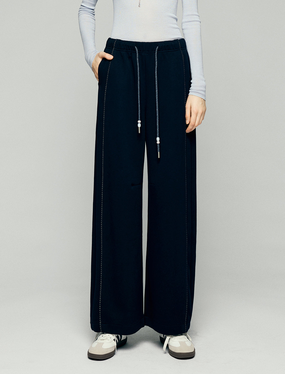 Contrast-Stitch Drawstring Wide-Leg Pants