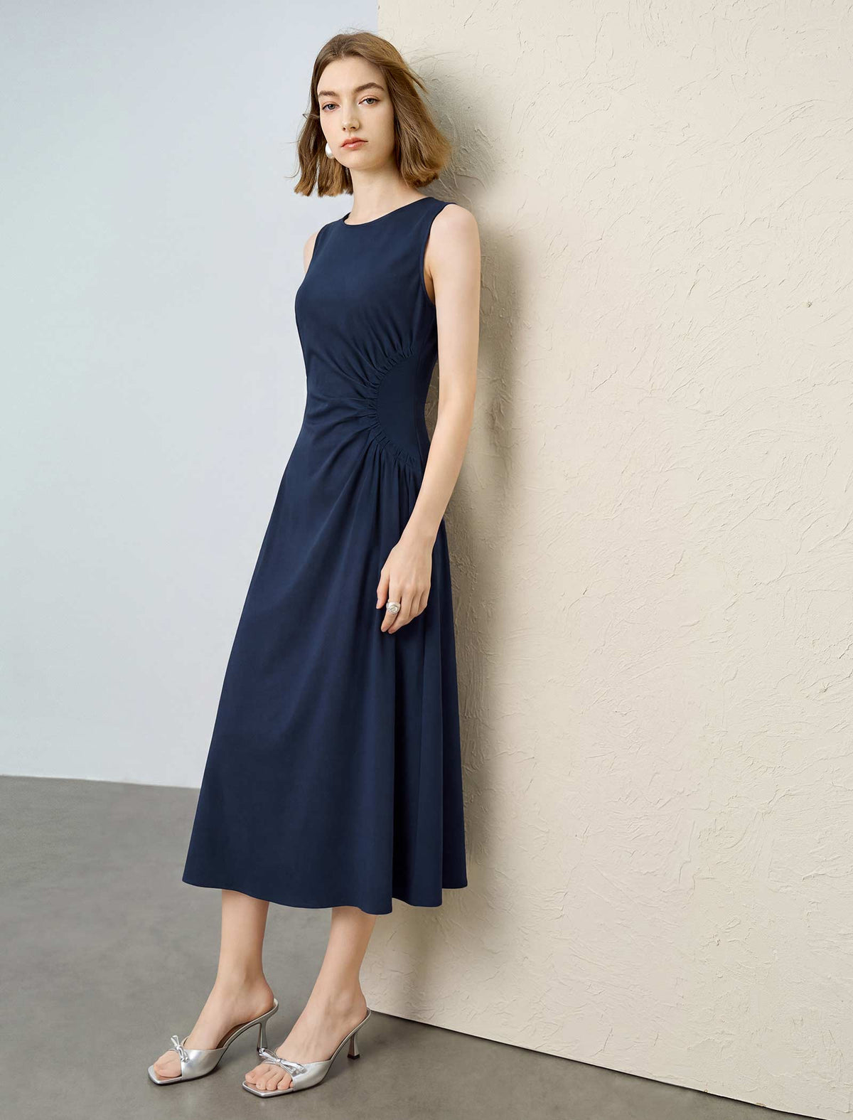 Side Ruched A-Line Sleeveless Midi Dress