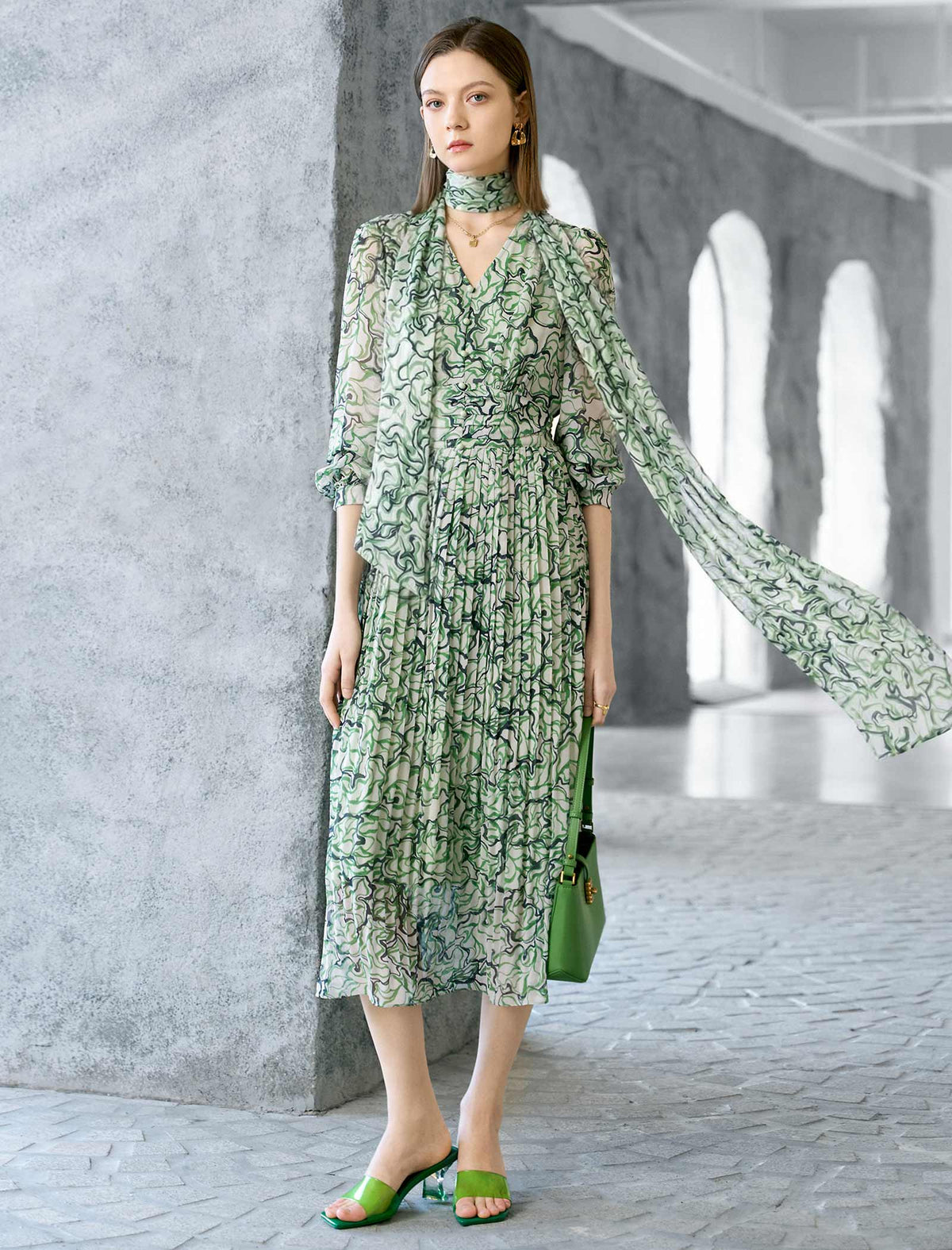 Green Abstract Print Scarf
