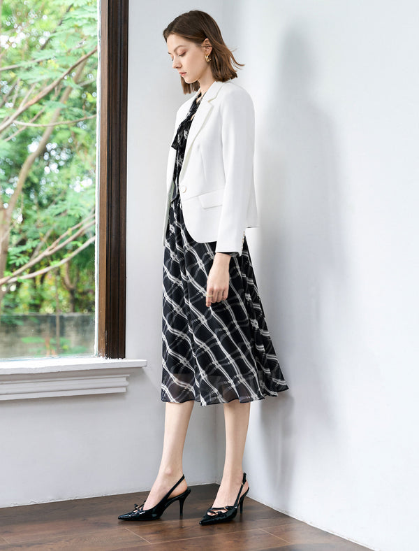 Black Structured Minimalist Professional Blazer