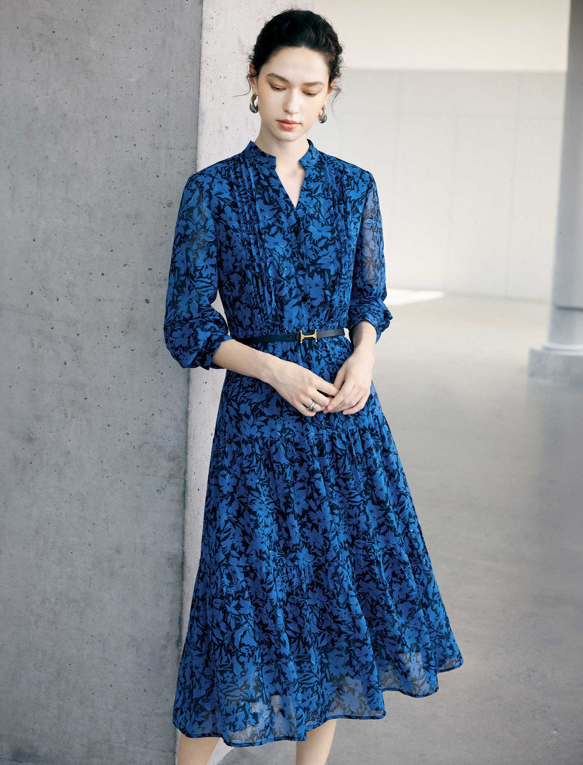 Floral Print Belted Pleated Midi Dress