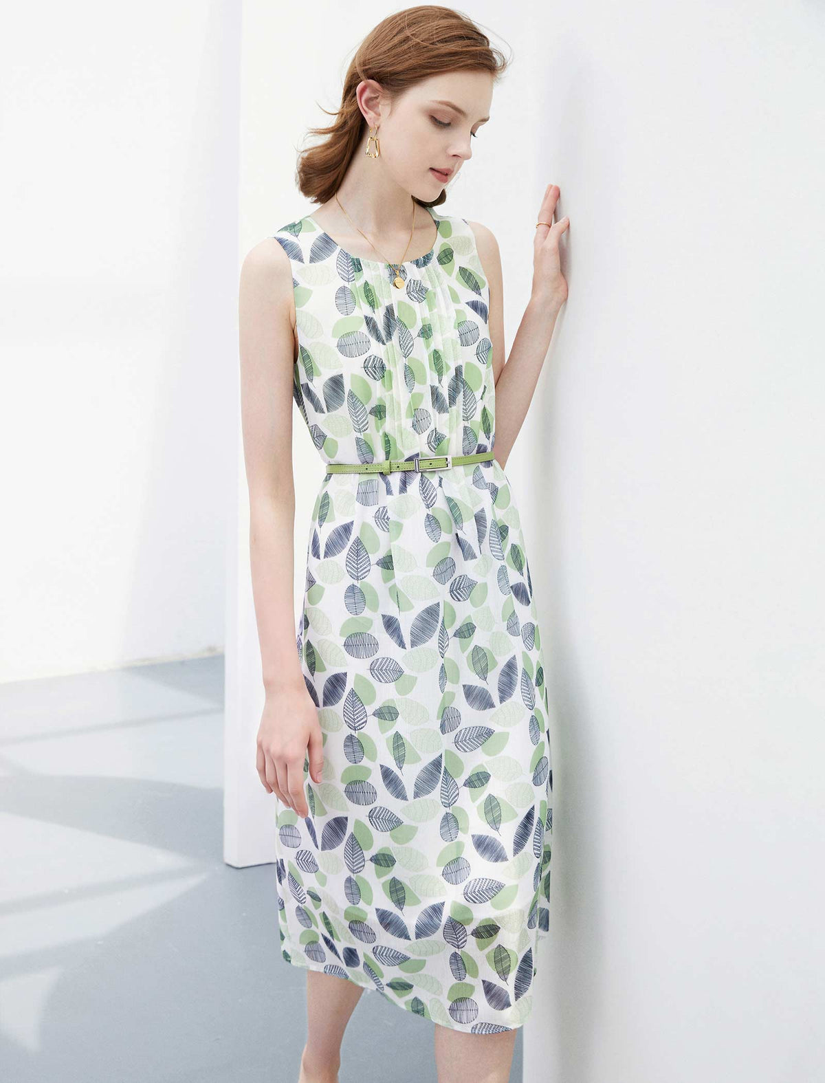 Leaf-Print Sleeveless Midi Dress