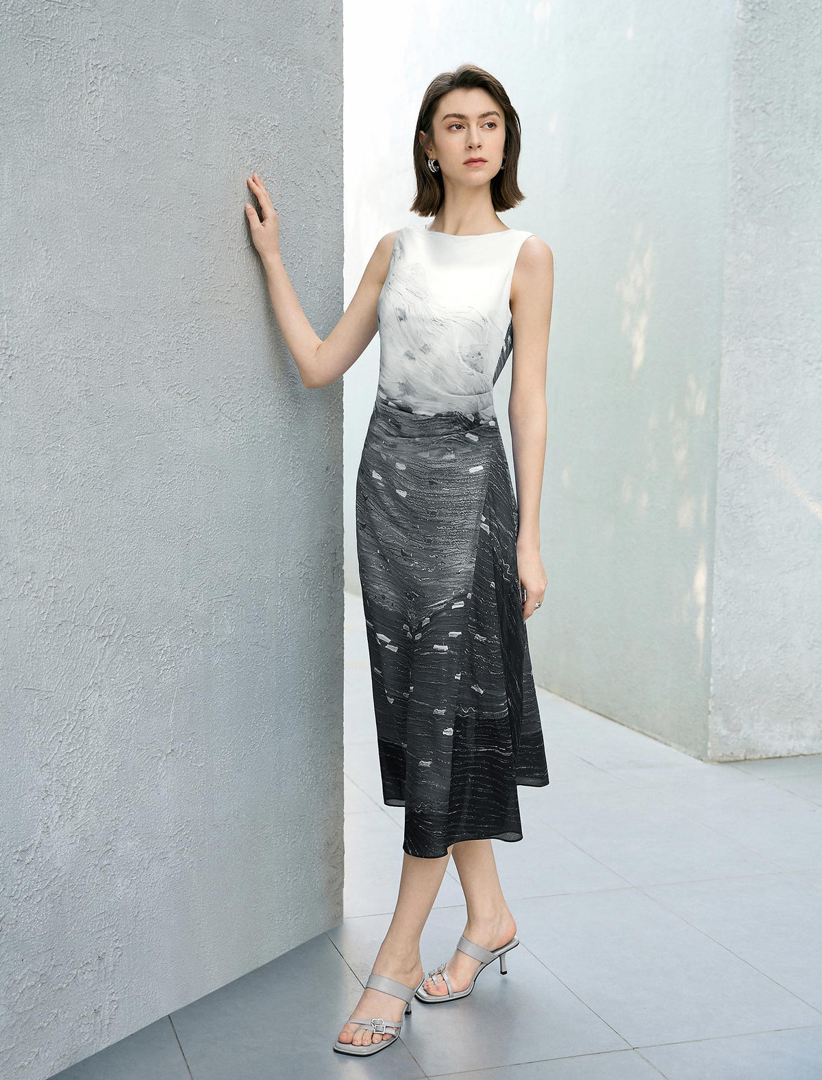 The Starry Night Sleeveless Midi Dress