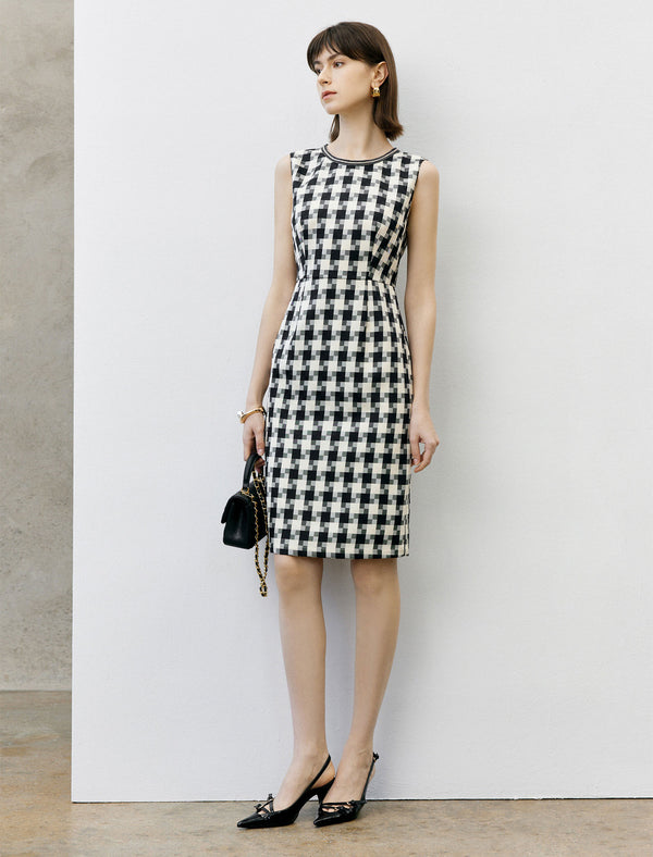 Checkered Sleeveless Sheath Dress