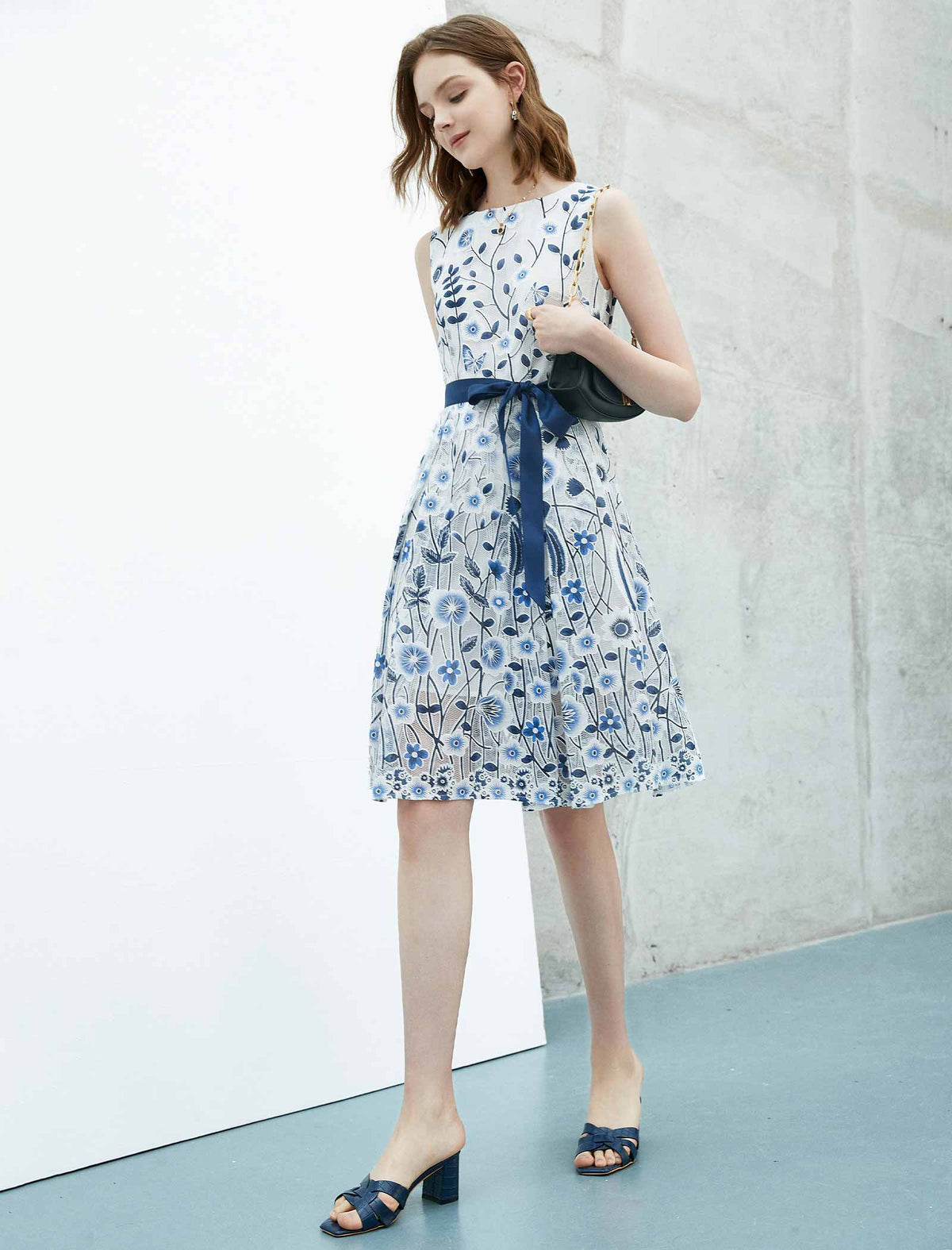 Lace Floral Waist-Cinched Sleeveless Dress