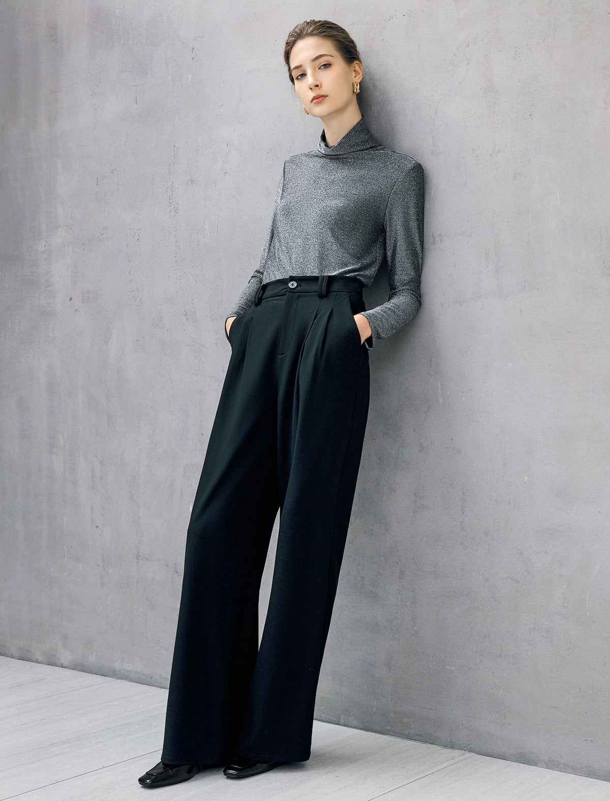 Shimmer Ruched Turtleneck Fitted Long Sleeve Top