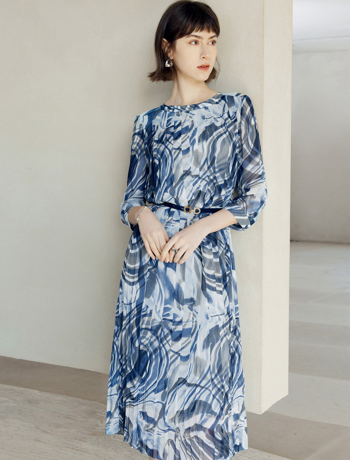 Navy Blue Abstract Print Pleated Midi Dress