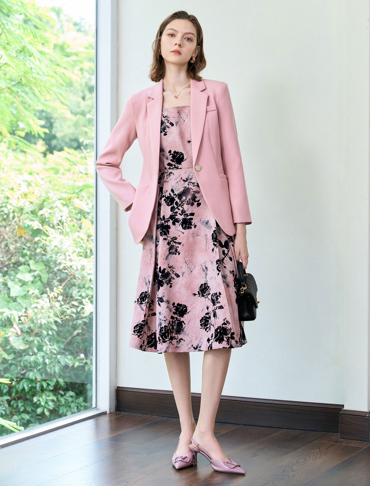 Lapel Collar Single Button Fitted Blazer