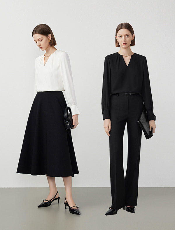 Chain Detail V-Neck Blouse