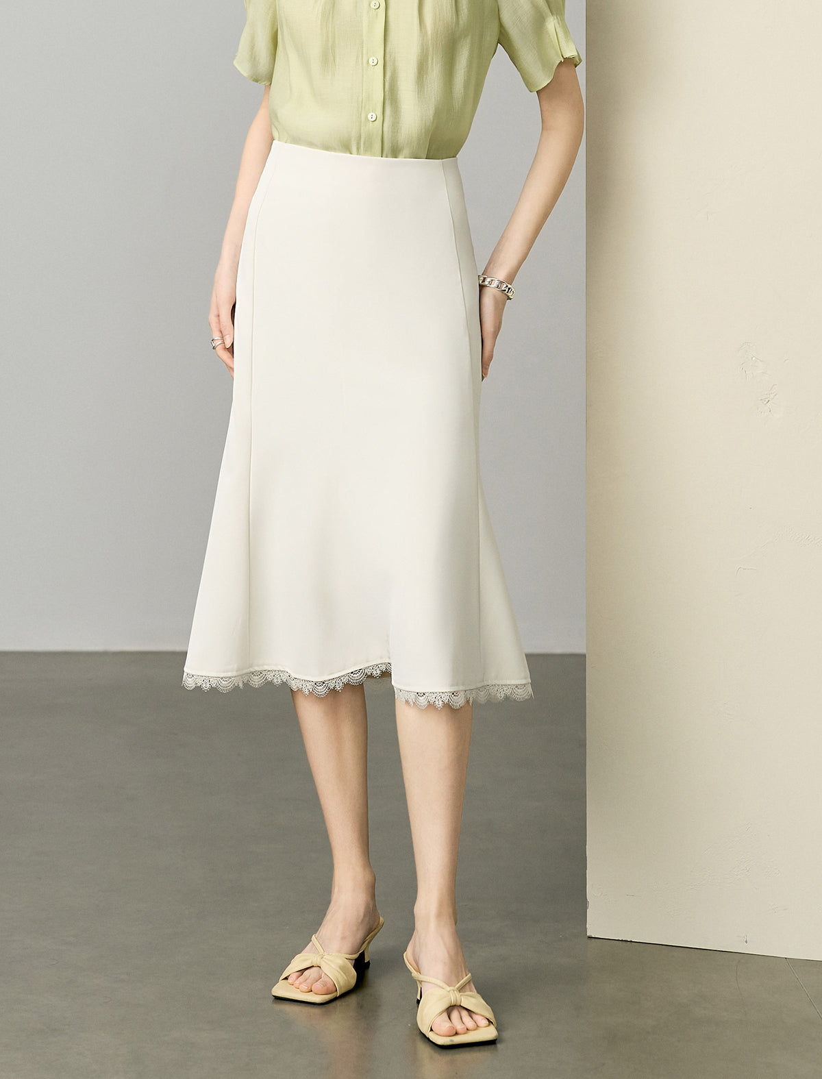 Lace Trim A-Line Midi Skirt