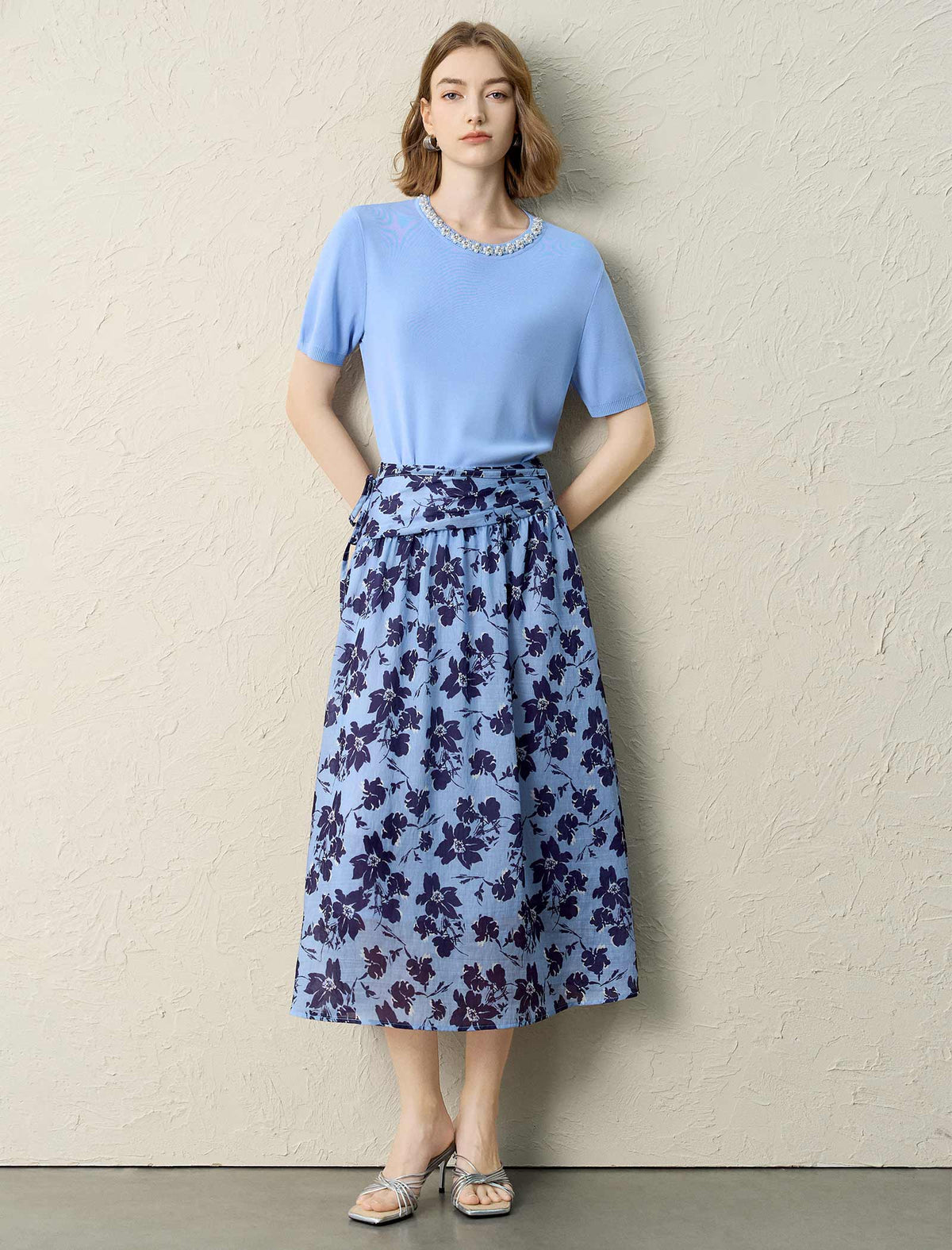 Pearl-Embellished Short Sleeve Knit Top