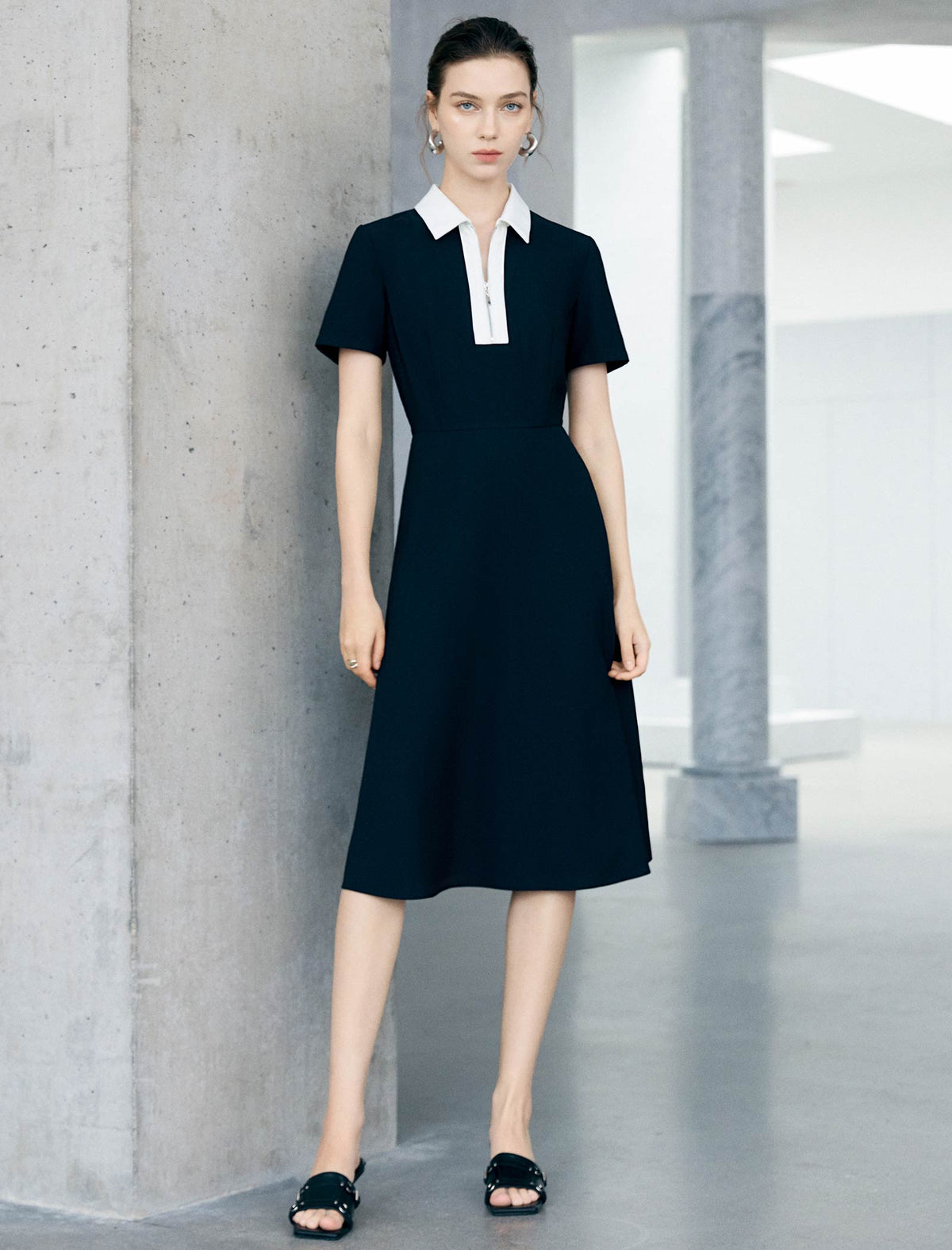 Contrast Collar Zip Front Short Sleeve A-Line Midi Dress