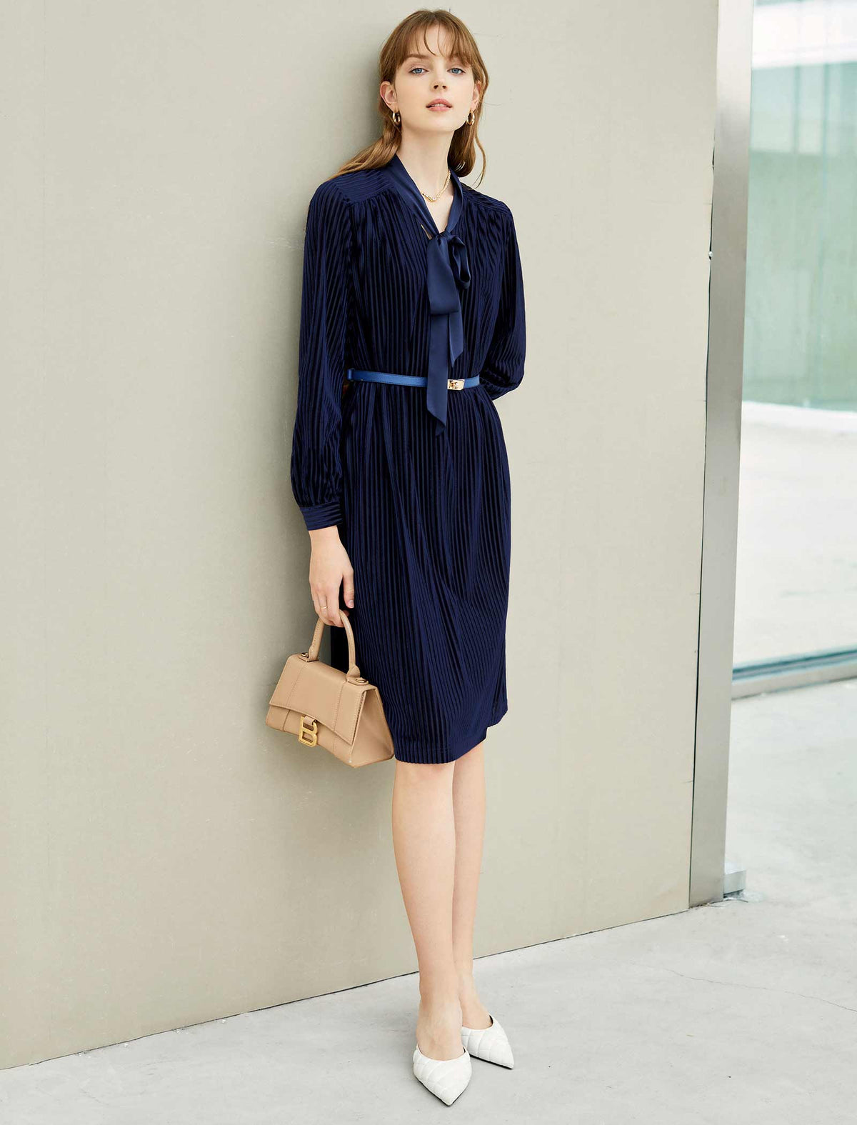 Navy Blue Tie Neck Pleated Midi Dress
