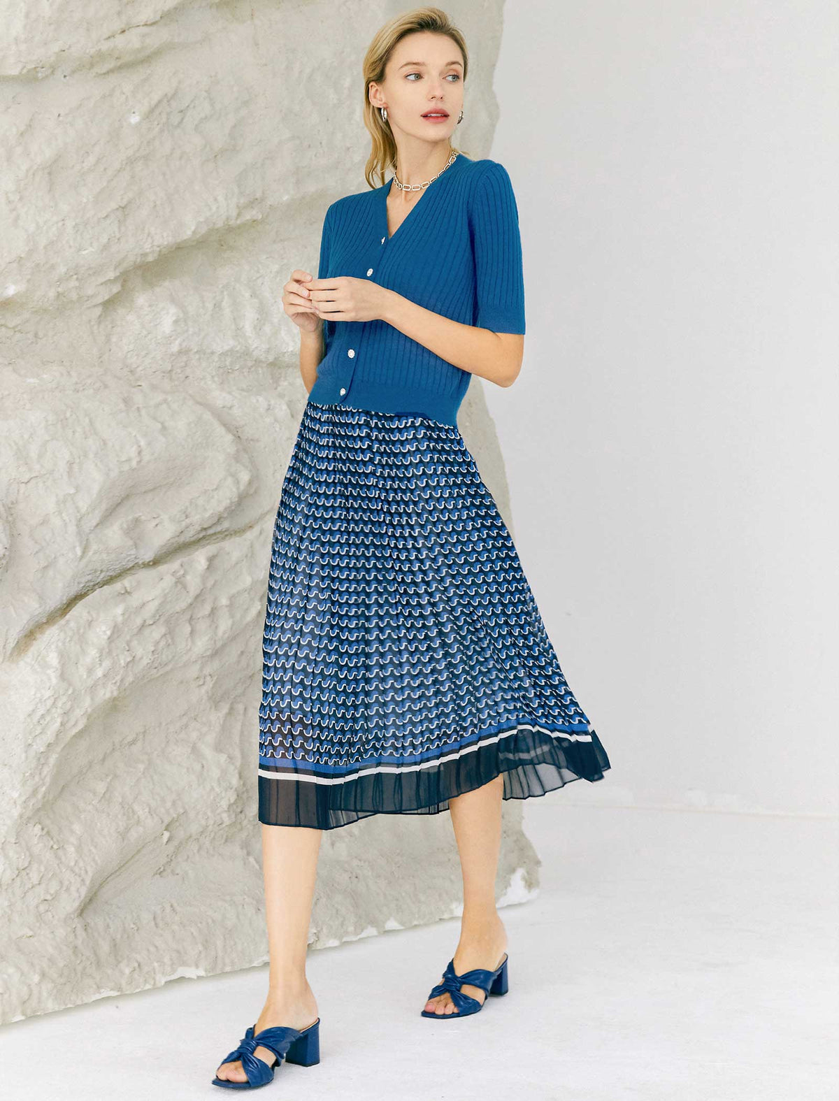 Blue Geometric Print Pleated Midi Skirt