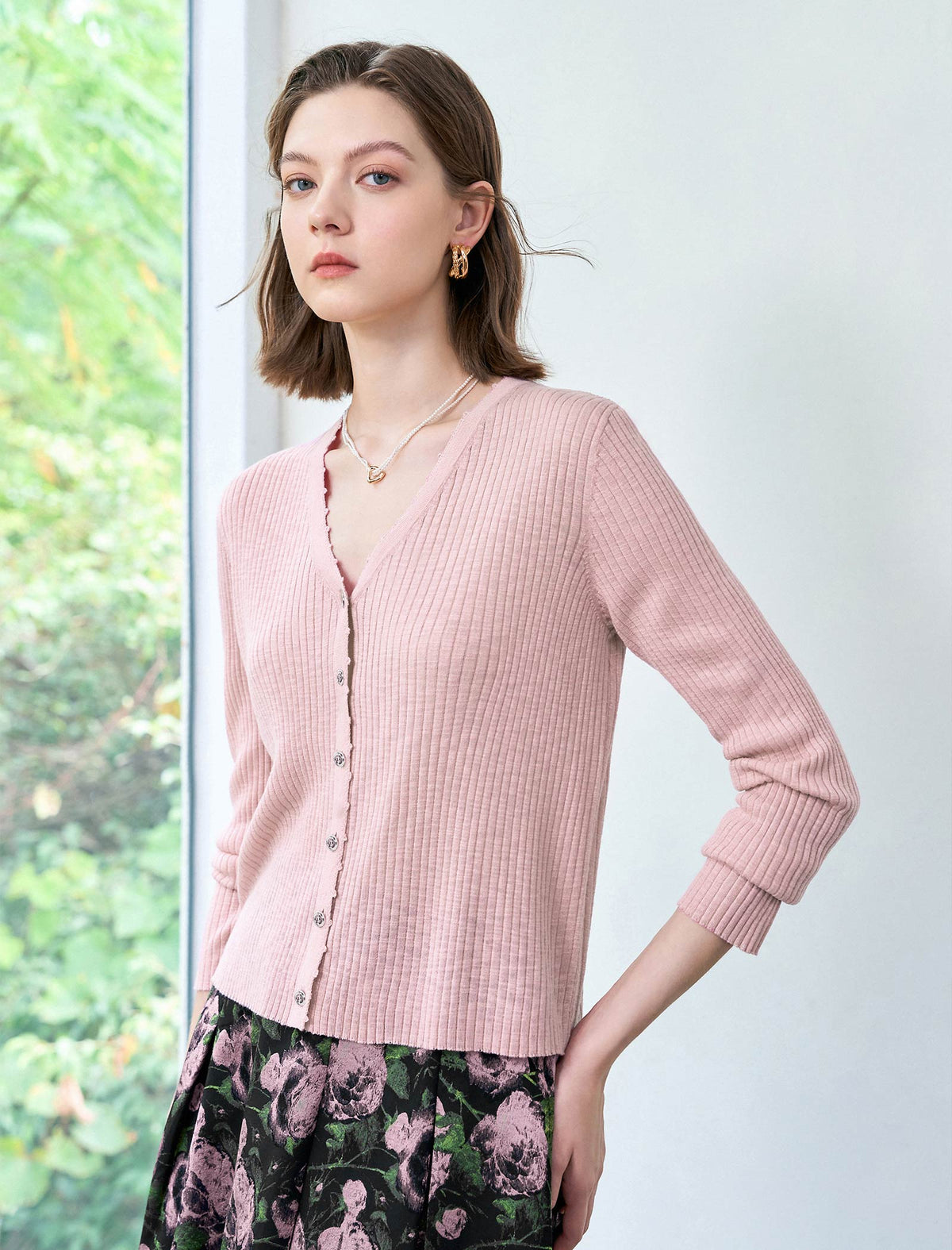 Ribbed Knit V-Neck Cardigan