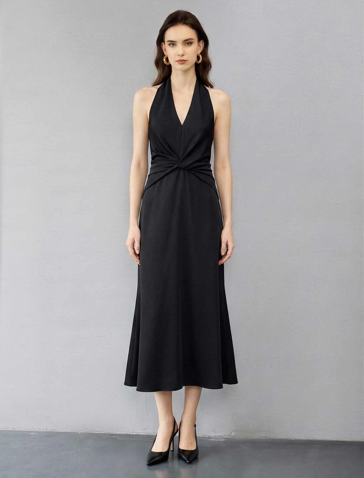 Elegant V-Neck Mermaid Hem Evening Gown