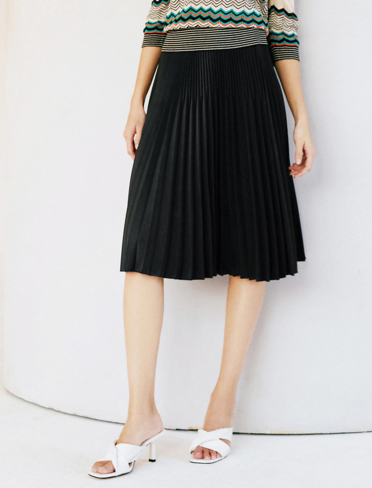 Solid Color Pleated A-Line Skirt