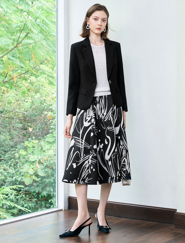 Black Structured Minimalist Professional Blazer