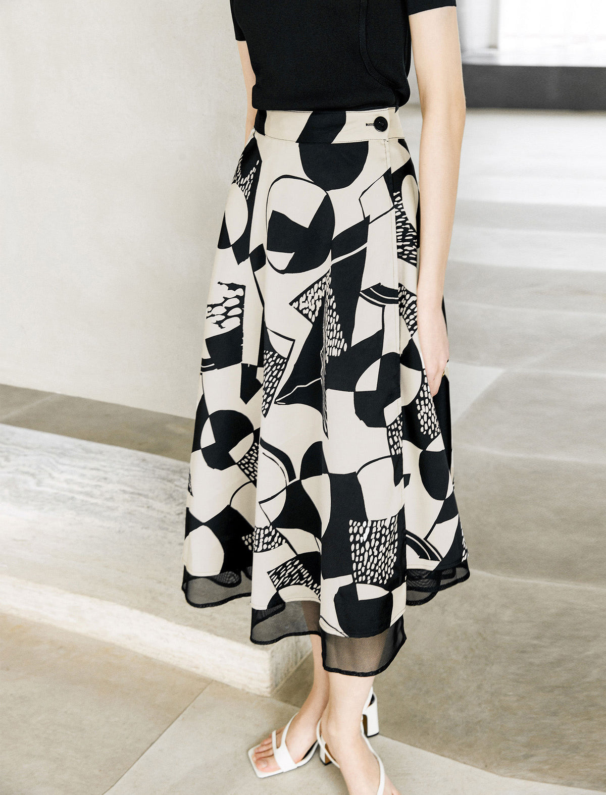 Reversible Geometric Print Mesh Detail Midi Skirt