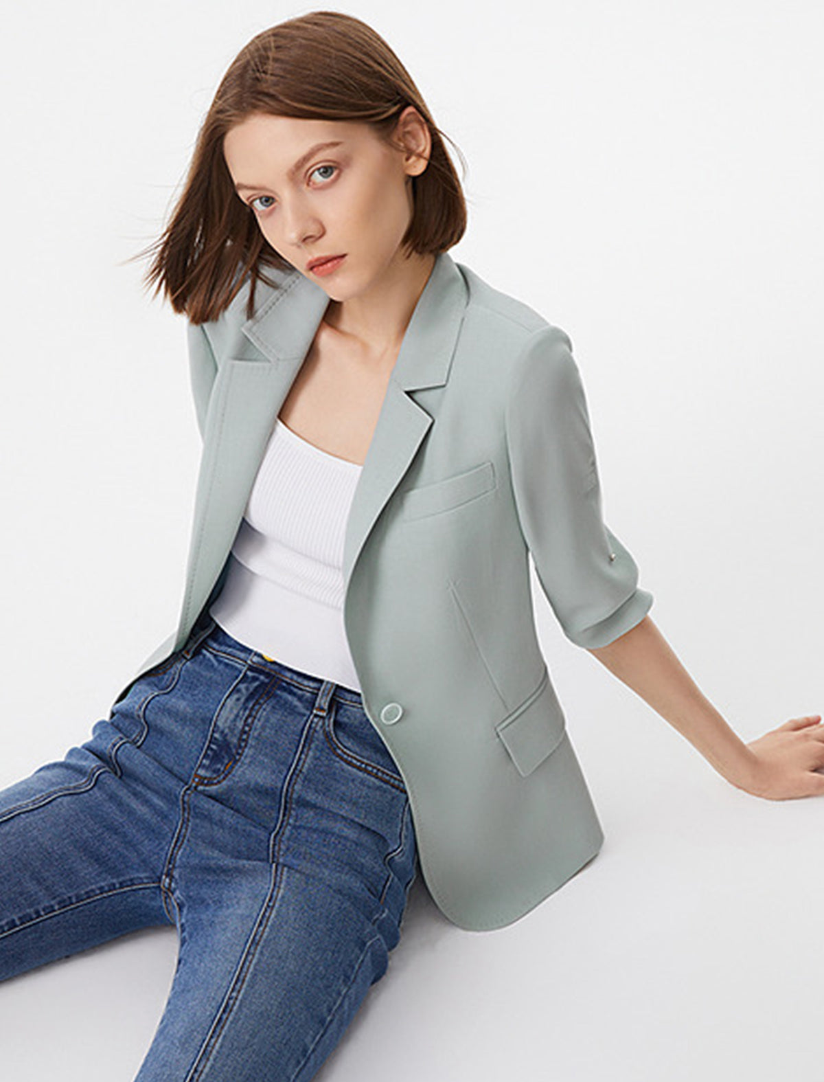 Lightweight Ruched Sleeve Blazer