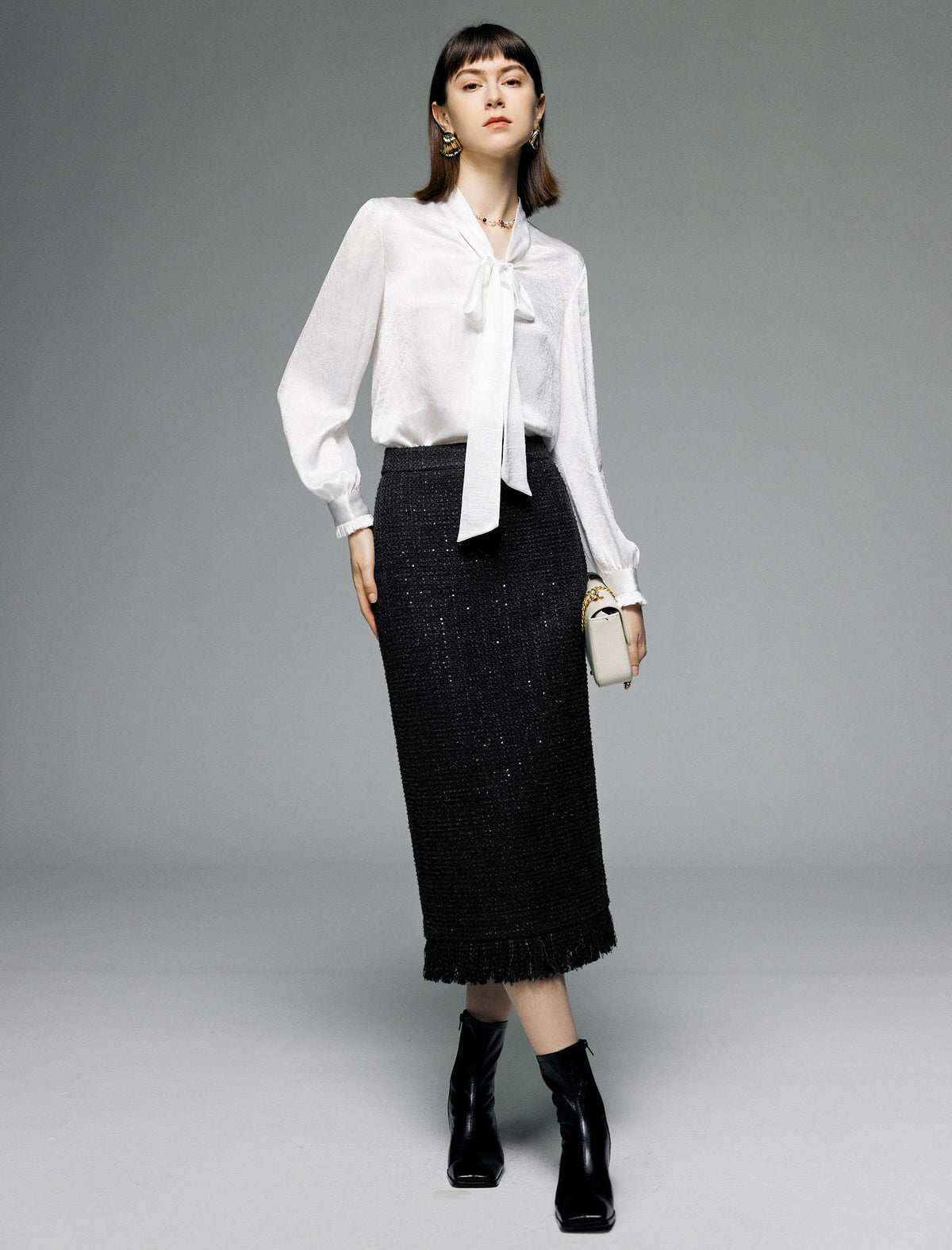 Black Slim Fit Wool Midi Pencil Skirt