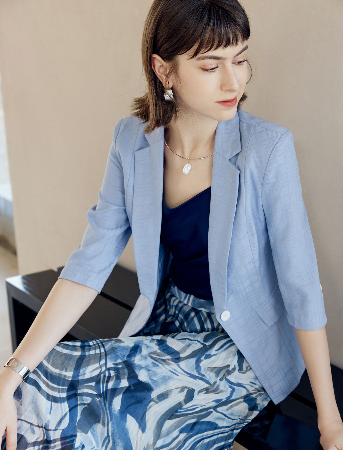 Three-Quarter Sleeve Lapel Blazer