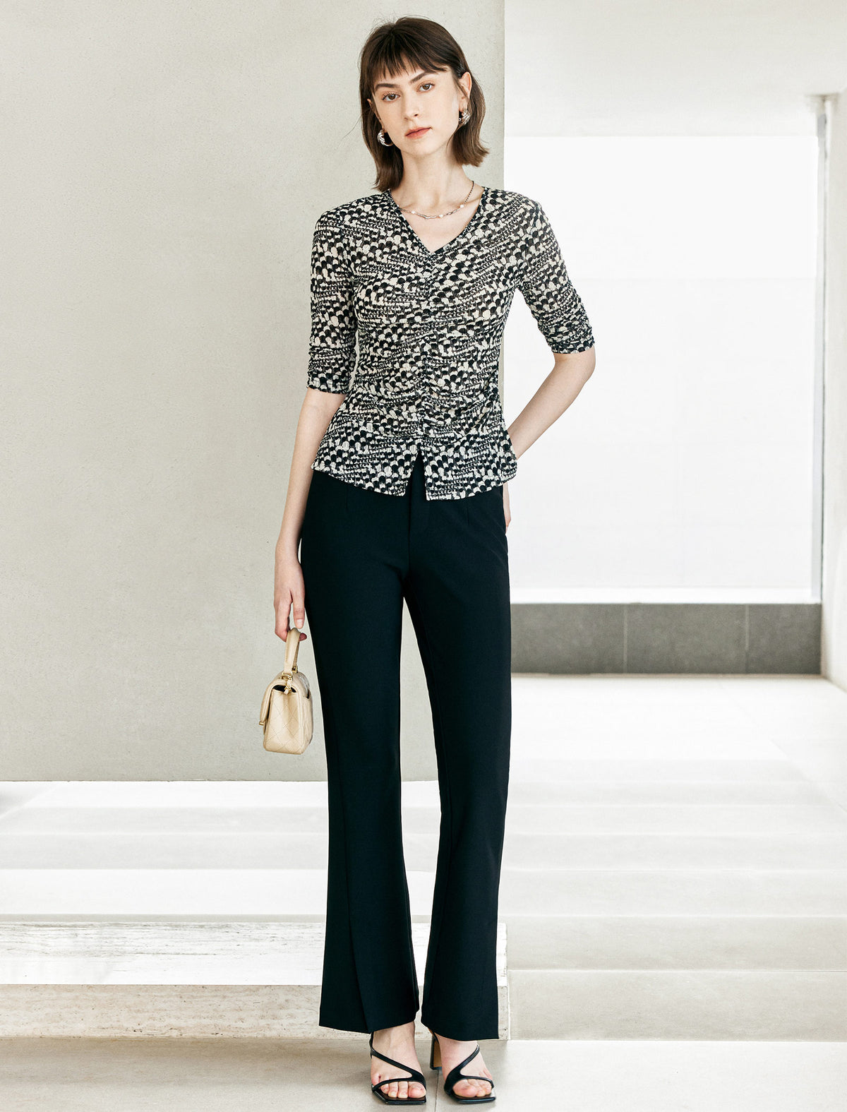Black And White Abstract Print Knit Top