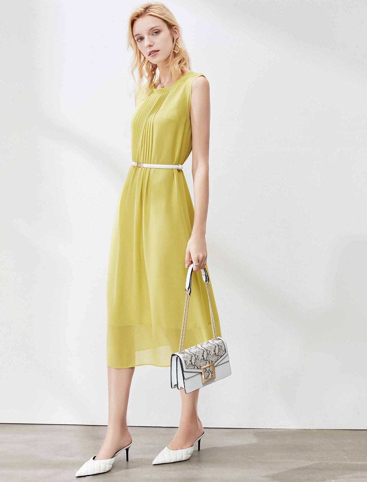Effortless Crew Neck Shift Dress