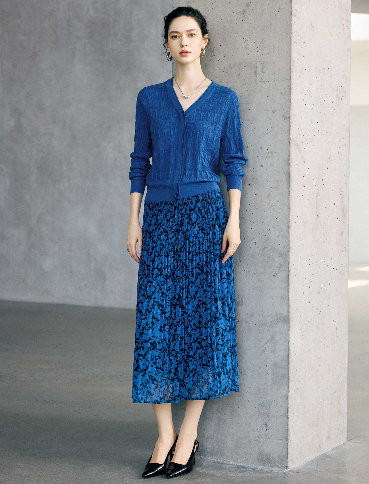 Abstract Print Pleated A-Line Midi Skirt