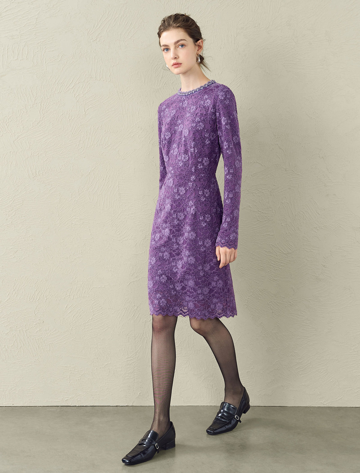 Beaded Neckline Lace Midi Dress