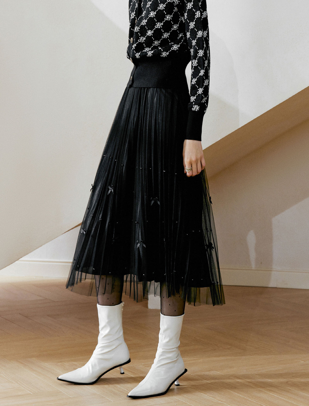 Black Bow Beaded Tulle Pleated Midi Skirt