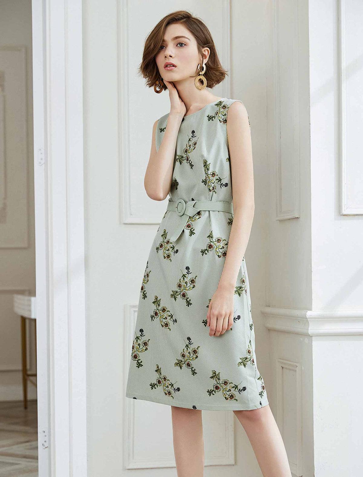 Light Green Gingham Floral Self-Belt Sleeveless Dress