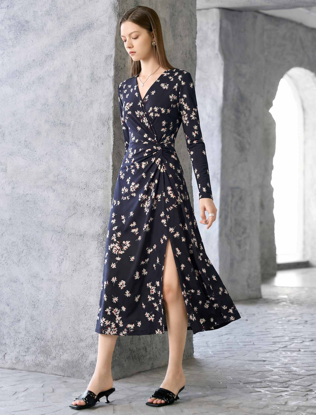 Floral Print V-Neck Ruched Waist Midi Dress