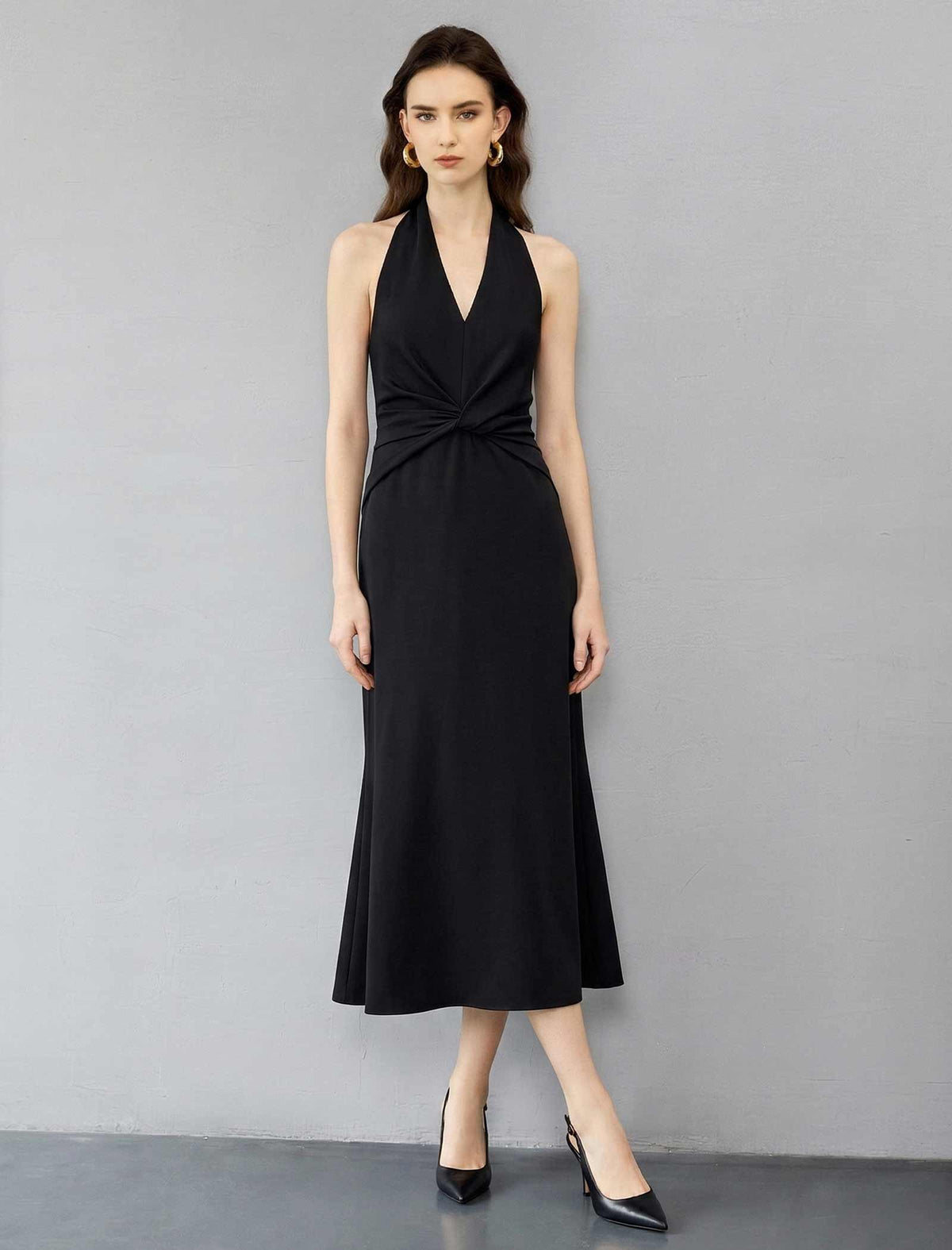 Elegant V-Neck Mermaid Hem Evening Gown