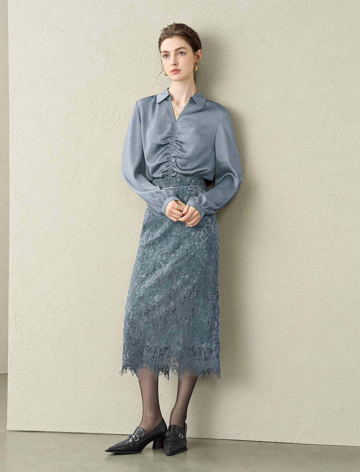Mulberry Silk V-Neck Ruched Front Collared Blouse