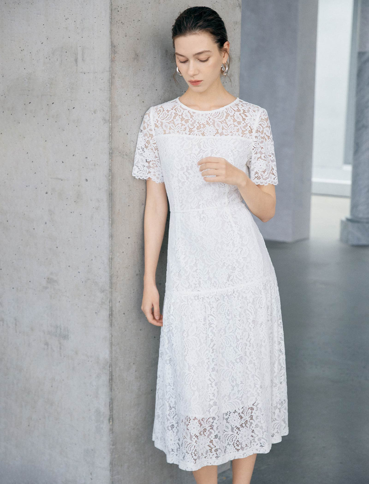 Floral Lace Short Sleeve Ruffle Hem Midi Dress