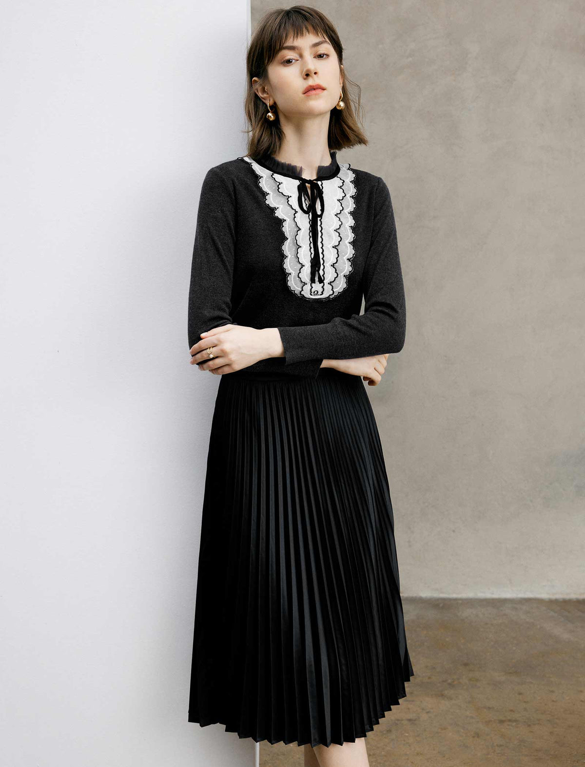 Lace Trim Knit Blouse