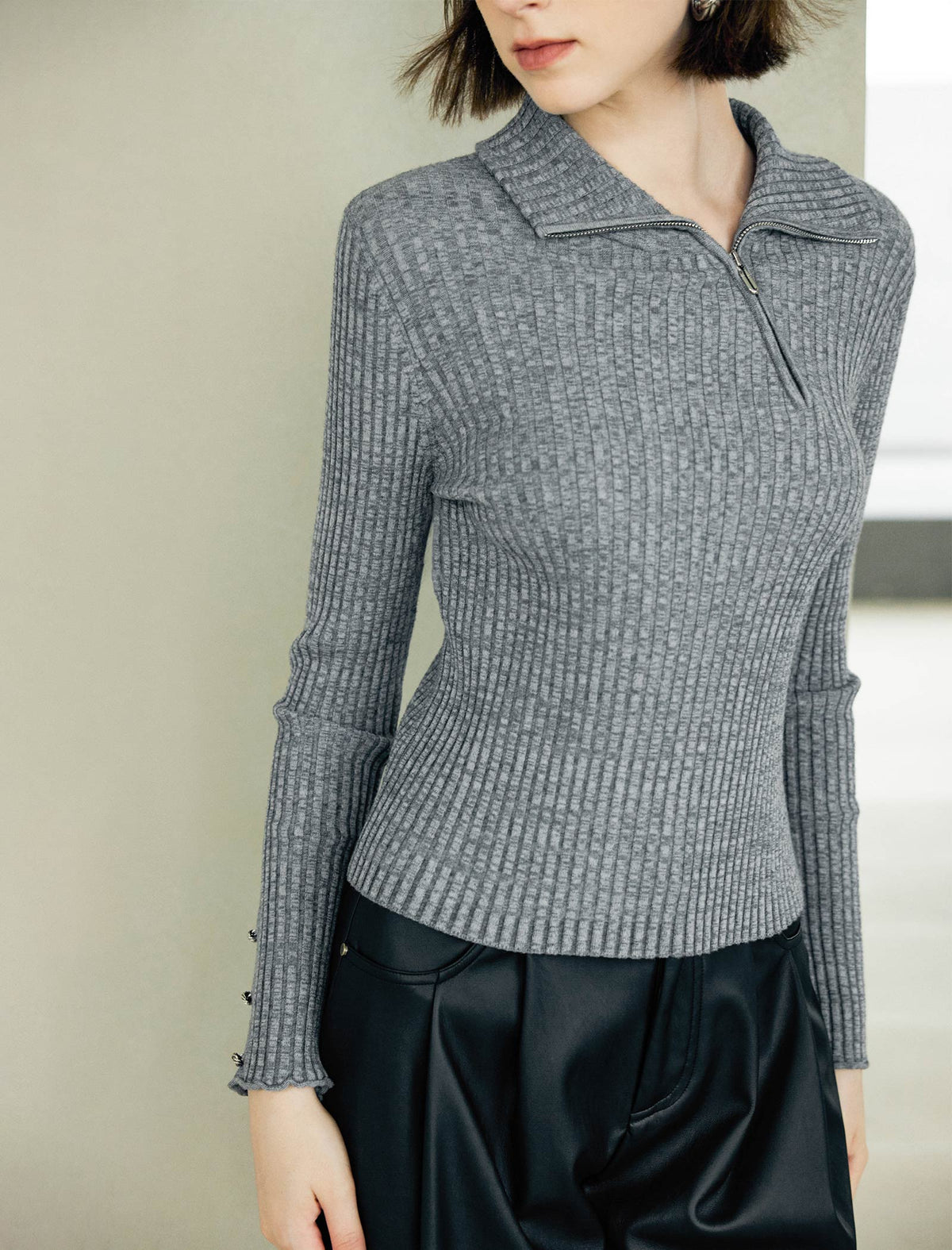 Ribbed Collared Side-Zip Fitted Knit Pullover