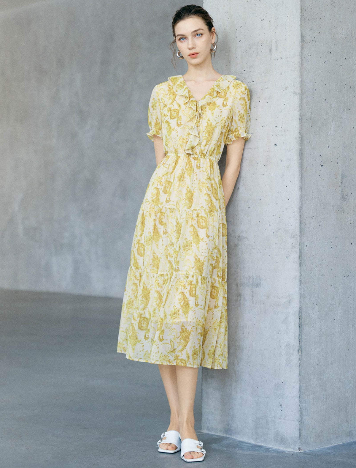 Golden Paisley Print Ruffled Tiered Midi Dress