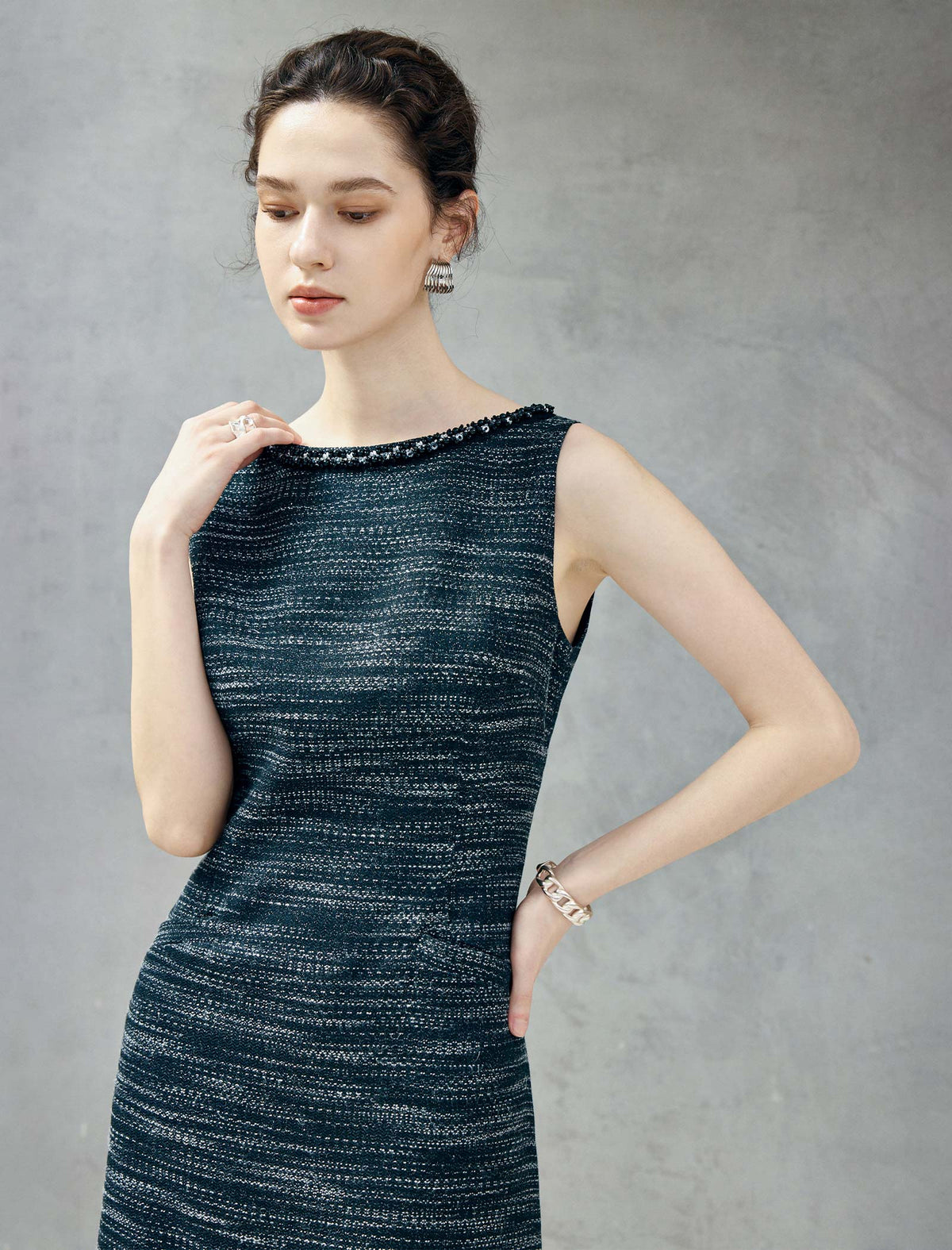 Textured Sleeveless Sheath Midi Dress