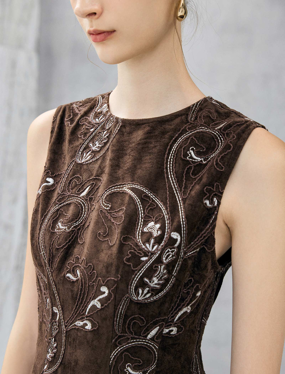 Embroidered Paisley Crewneck Sleeveless A-Line Midi Dress