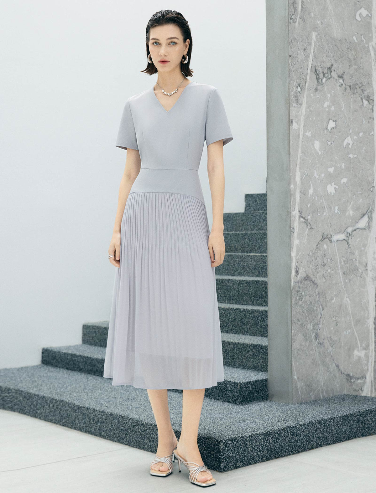 Light Gray Mixed Fabric Pleated Midi Dress