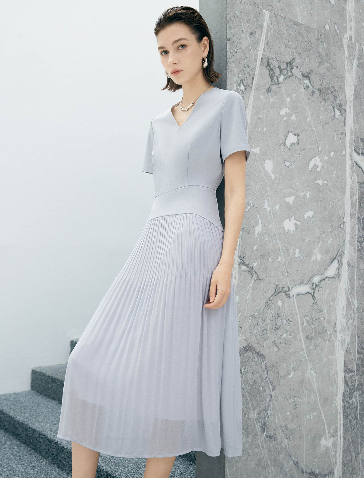Light Gray Mixed Fabric Pleated Midi Dress