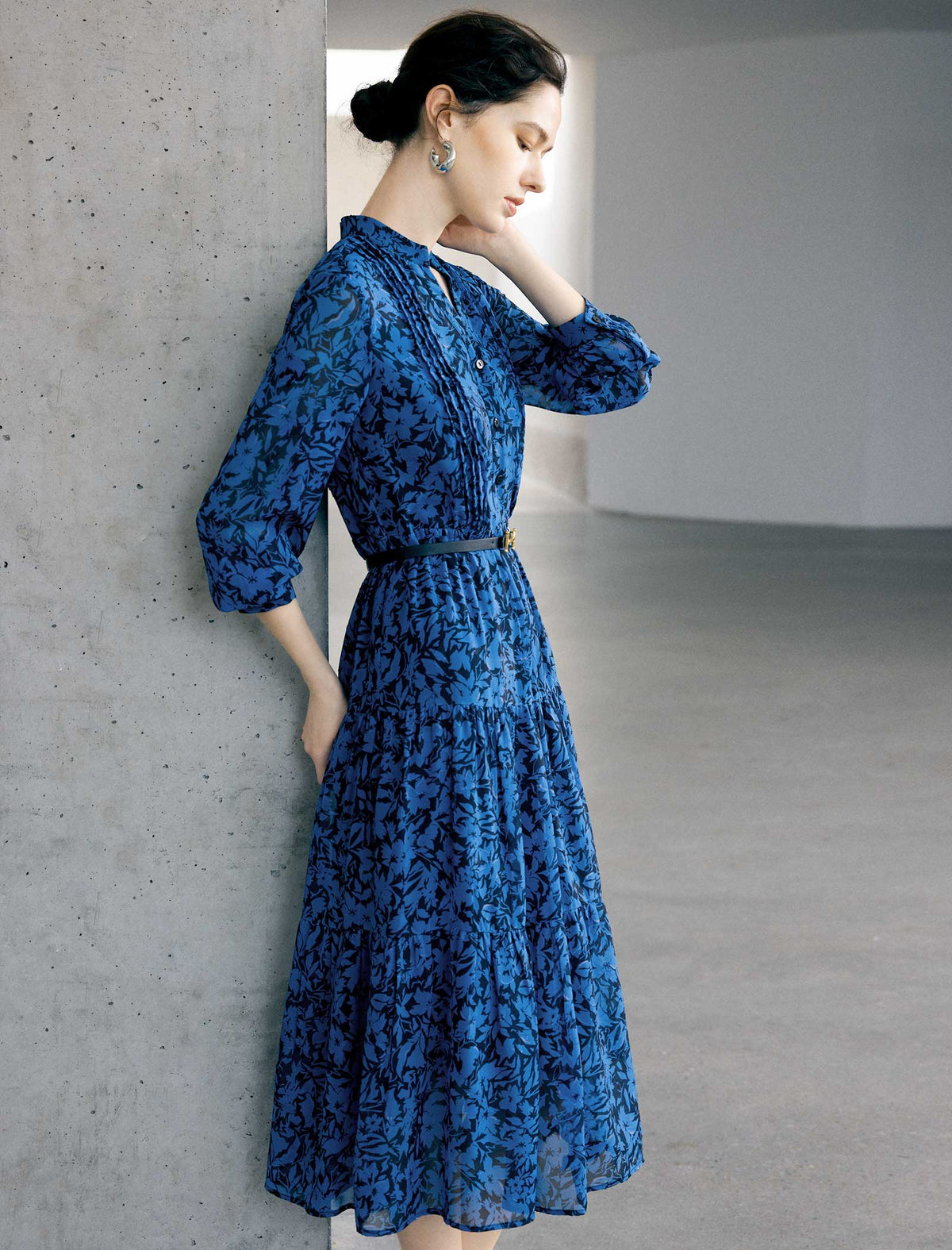 Floral Print Belted Pleated Midi Dress