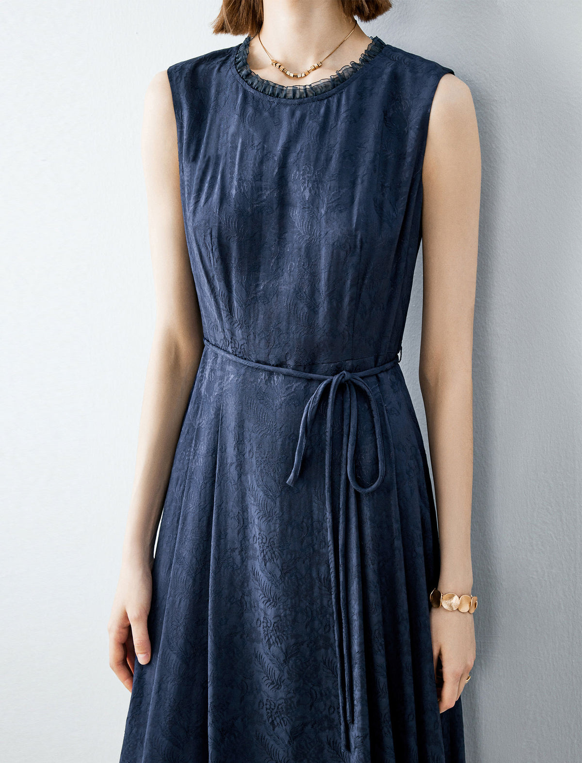 Floral Jacquard A-Line Sleeveless Midi Dress