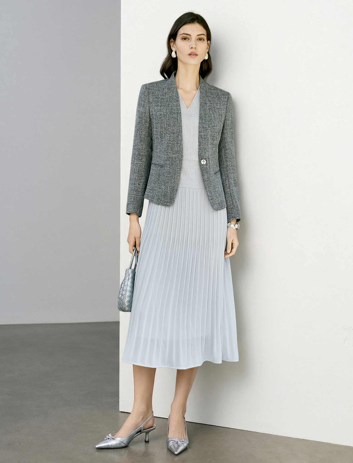 Grey Textured Cropped Blazer